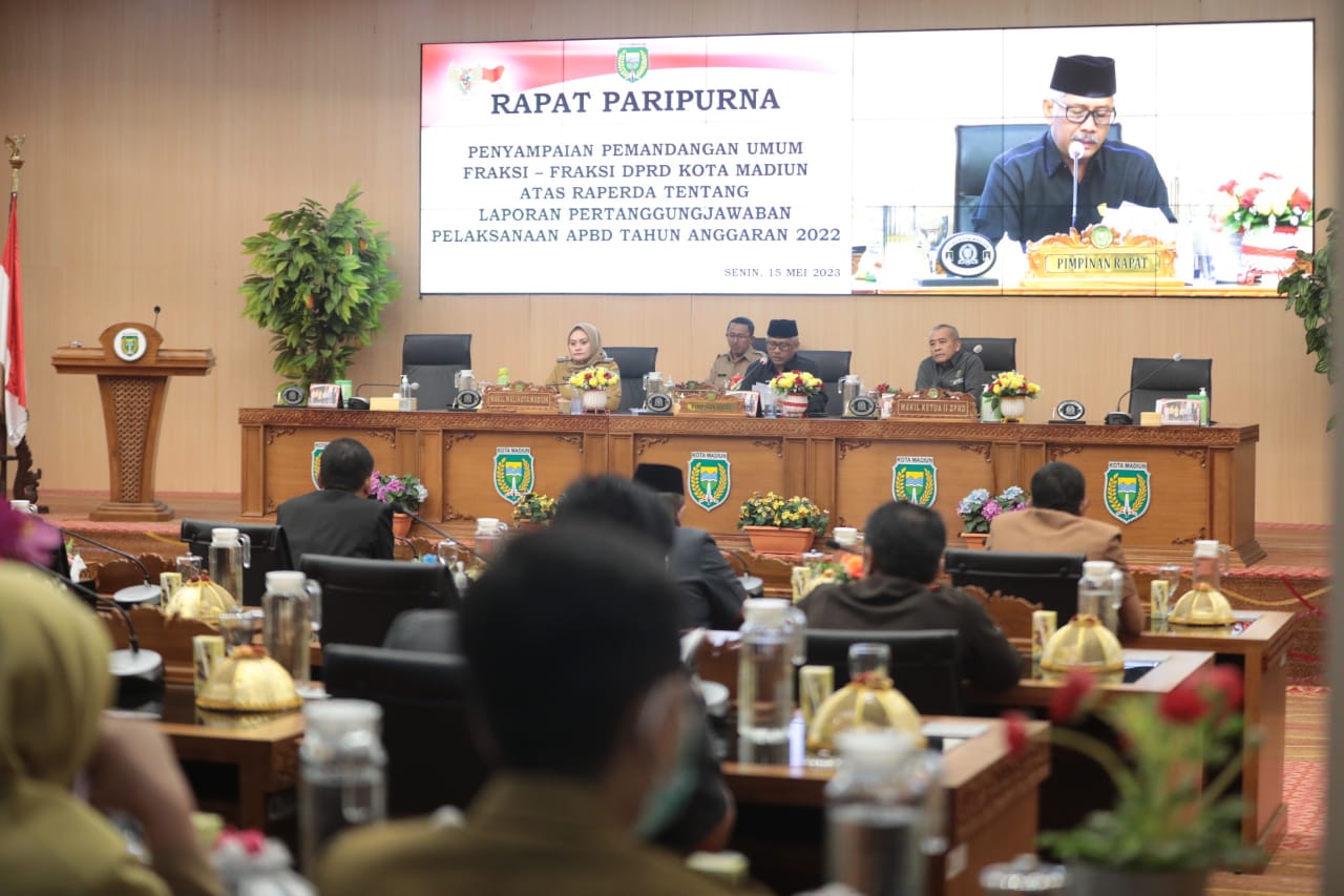 Rapat Paripurna, 7 Fraksi DPRD Beri Apresiasi Kinerja Pemkot Madiun Di 2022