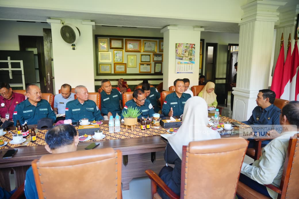 Hadiri Audiensi FKLPMK, Plt Wali Kota Madiun Pastikan Peran LPMK Diperkuat