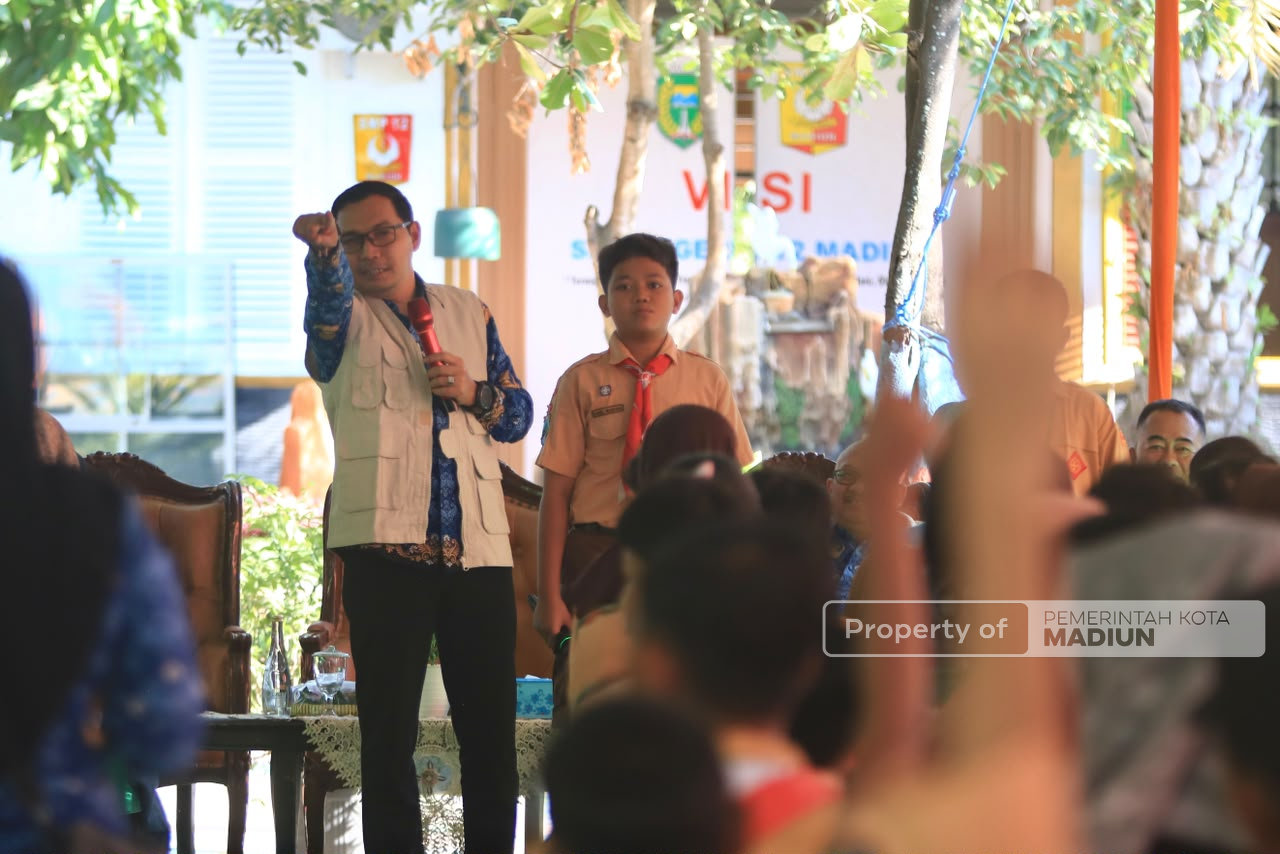 Cetak Generasi Cerdas dan Berkarakter, Plt Wali Kota Madiun Perkuat Pendidikan Karakter Sejak MPLS