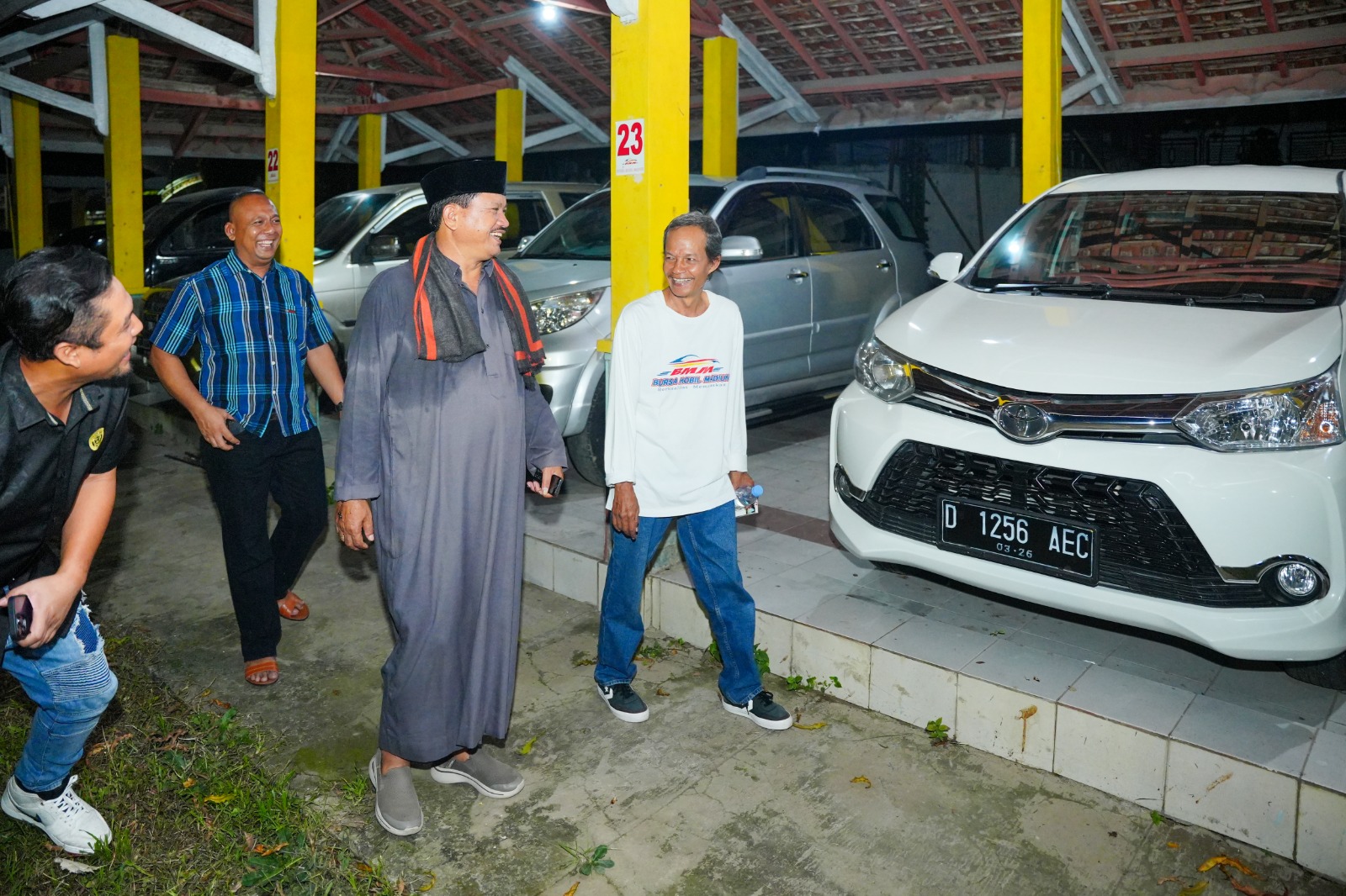Hadiri Halal Bihalal Bursa Mobil Madiun, Wali Kota Imbau Pedagang Jaga Kerukunan Demi Kemajuan Kota