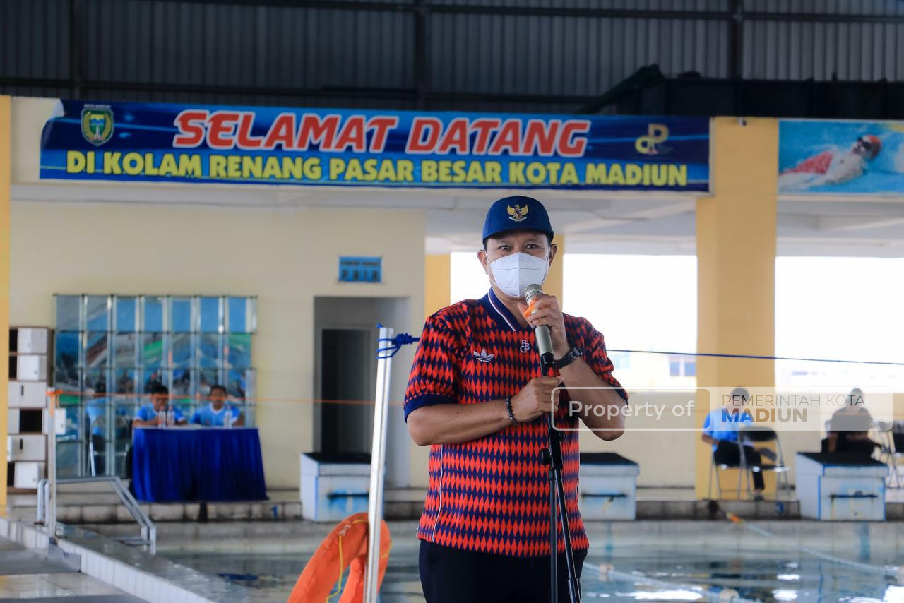 Buka Kejuaraan Renang 2025, Wali Kota Maidi Dorong Pembinaan Atlet Sejak Dini