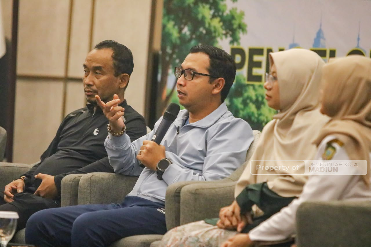 Buka Pelatihan Pendekar Hijau, Plt Wali Kota Siapkan Relawan Kawal Gerakan Pilah Sampah dari Rumah