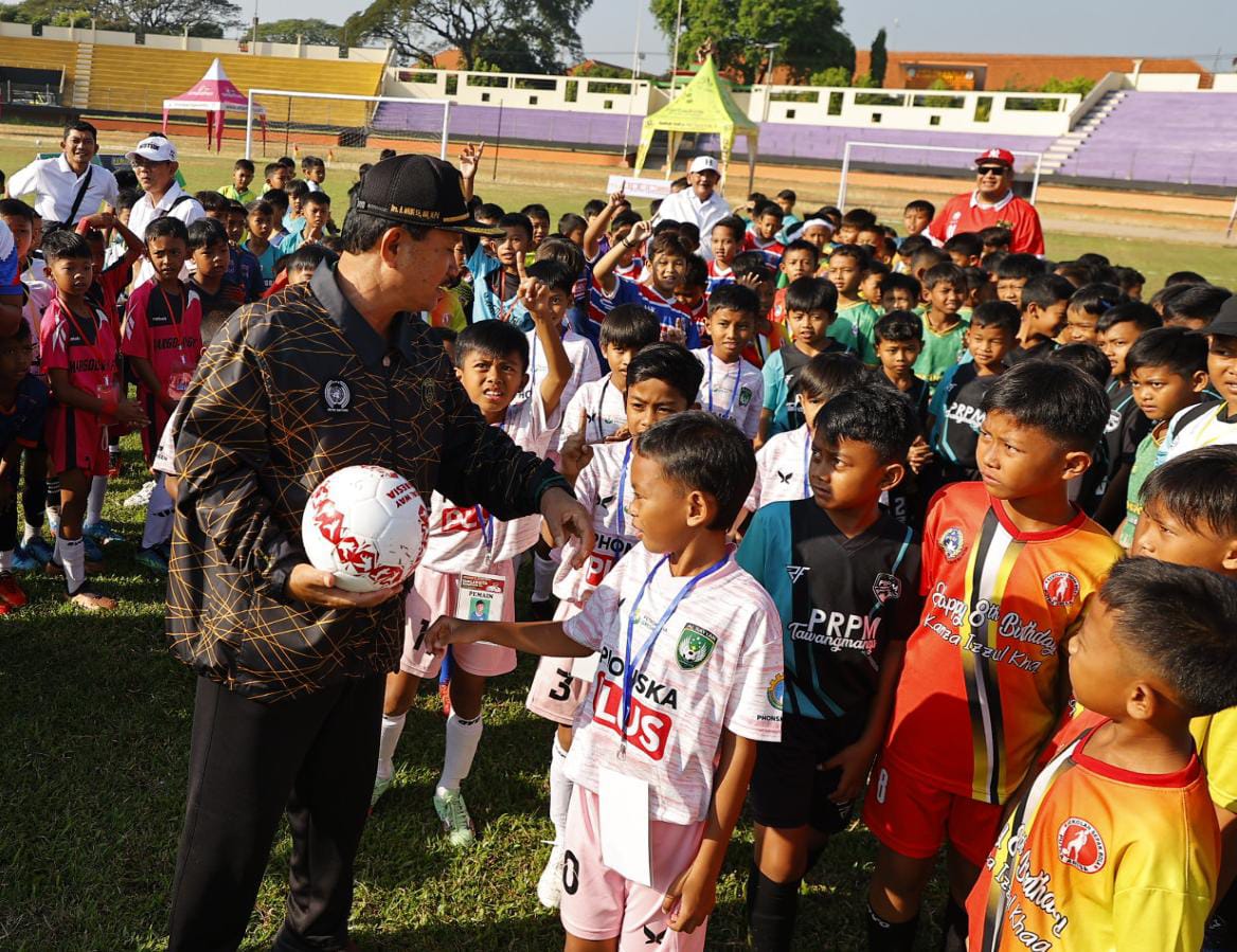 Buka Kompetisi Sepak Bola Piala Wali Kota Madiun Cup 2023, Wali Kota: Akan Kita Siapkan Kelas Khusus Olahraga