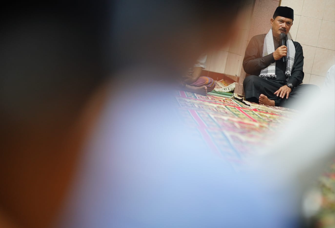 Gelar Safari Ramadhan, Wali Kota Ikuti Shalat Isya Dan Tarawih Di Mushola Al Ikhlas Bersama Warga