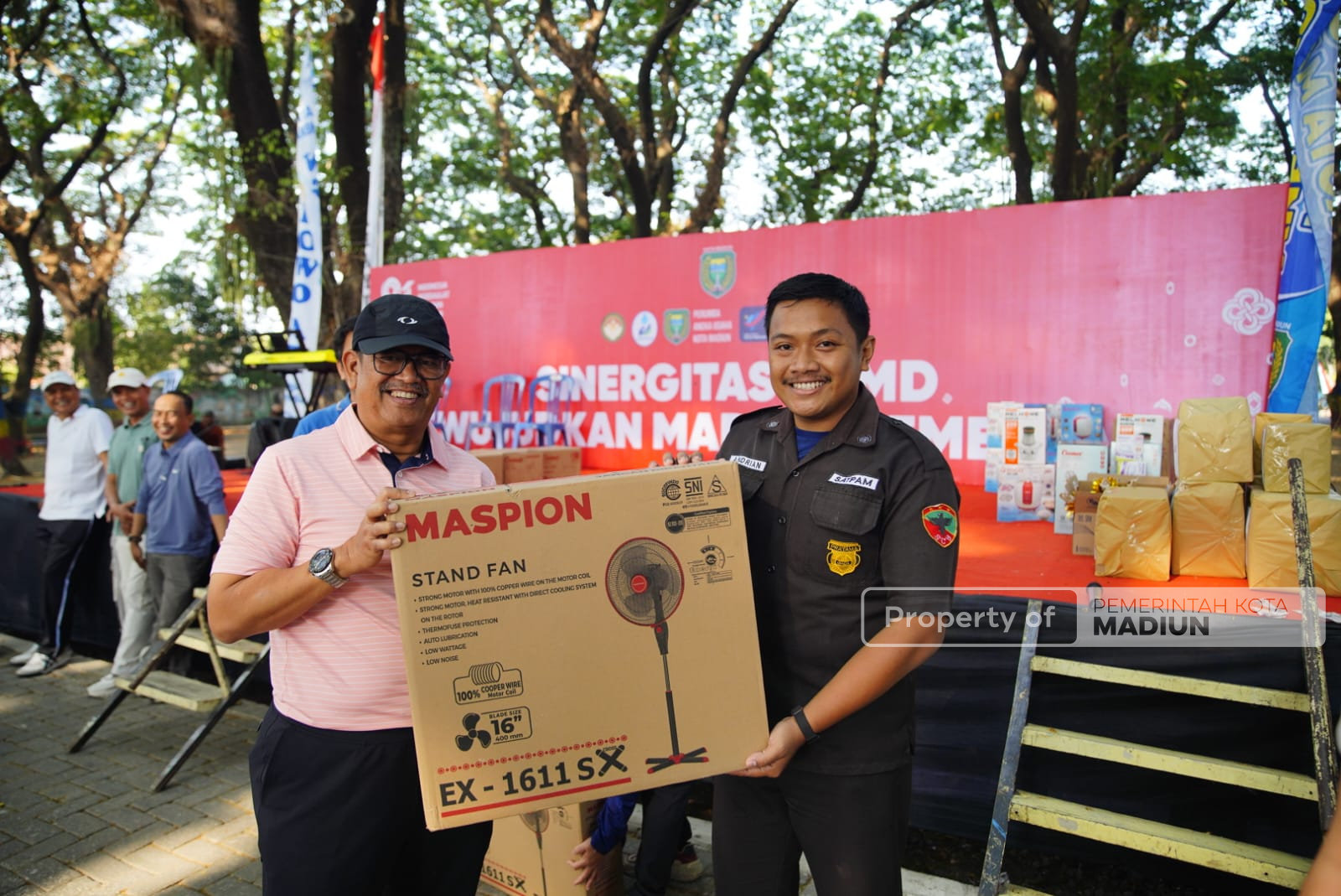 Plt Wali Kota Madiun Perkuat Sinergi BUMD Lewat Jalan Santai HUT ke-81 RI