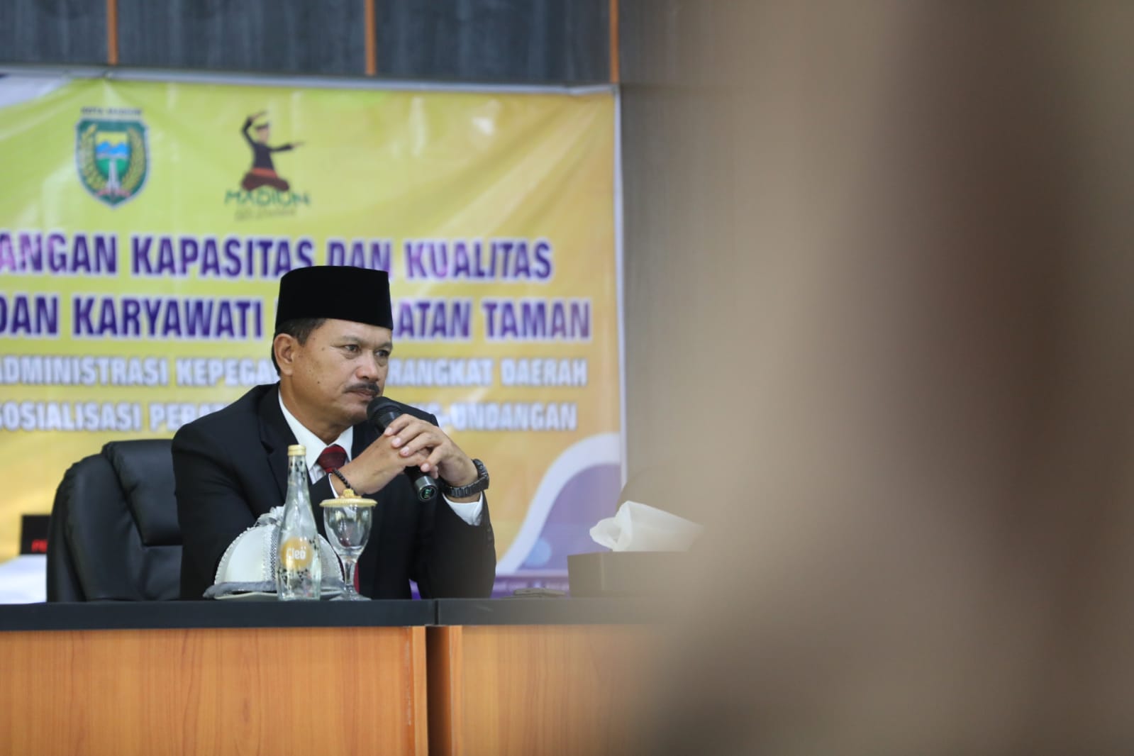 Beri Pembekalan Kapasitas SDM Kecamatan Taman, Wali Kota Pesan Tingkatkan Kerjasama Antar Teman