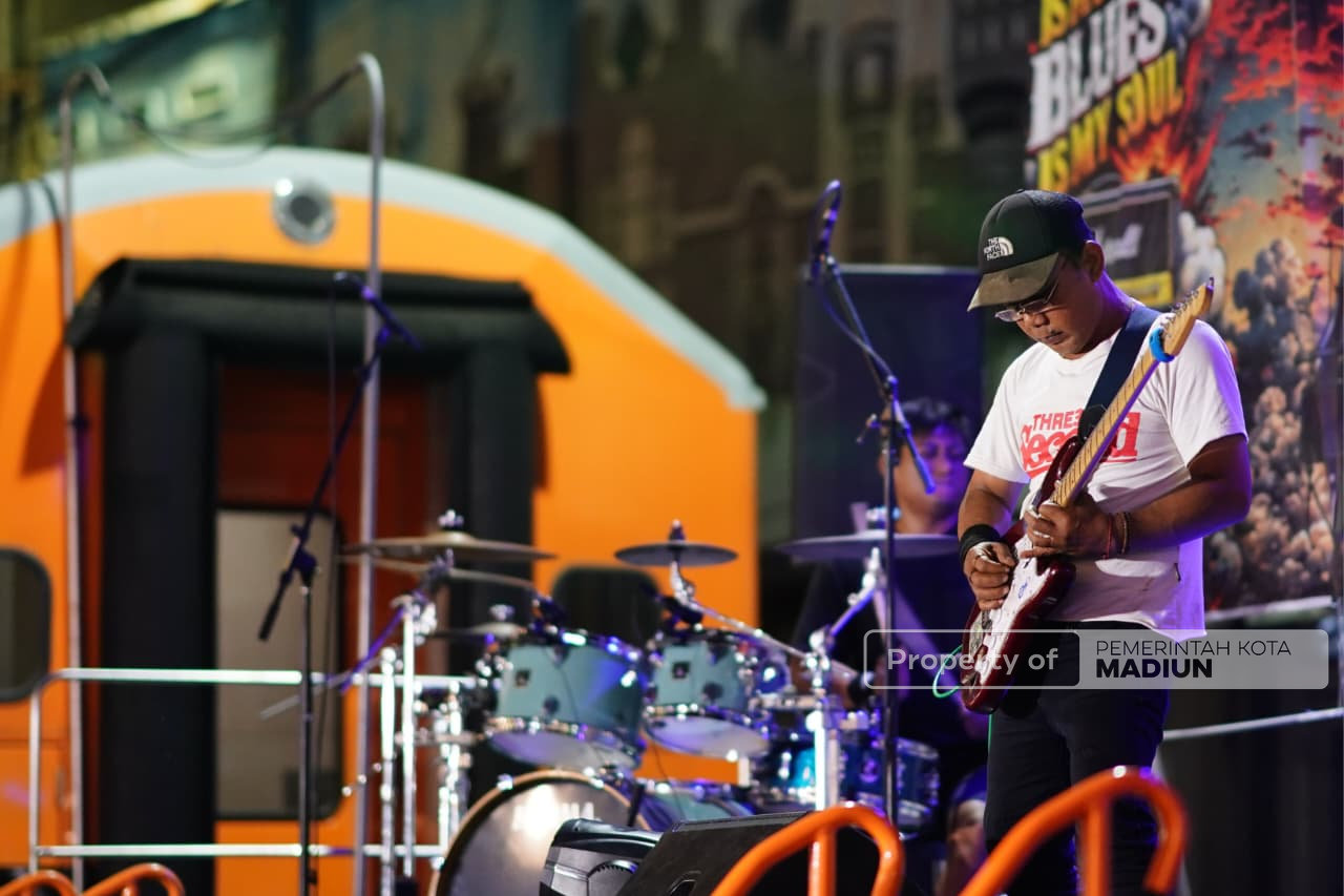 Saksikan Proclaro Rocktrain, Plt Wali Kota: Tahun Depan Bikin Event Besar Dibiayai Pemkot