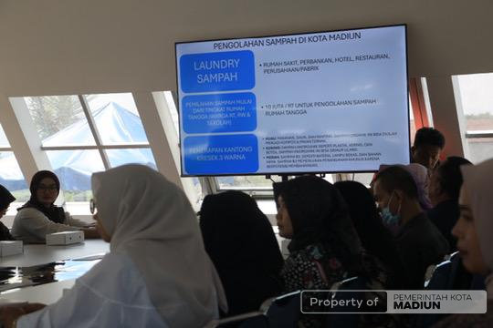 Pemkot Madiun Evaluasi Kinerja Penyedia Jasa Konstruksi dan Catering, Tegaskan Transparansi dan Pengelolaan Sampah