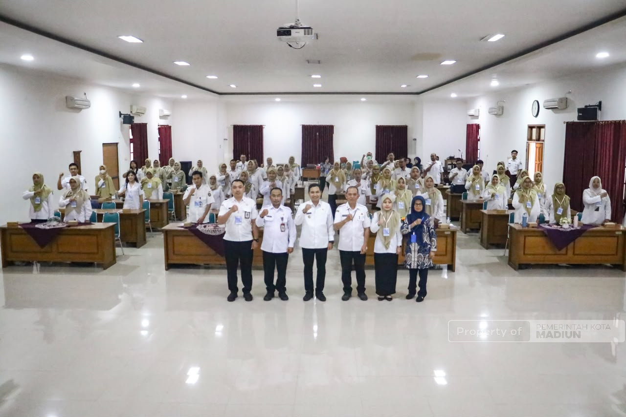 Buka Pelatihan Bahasa Inggris Bagi Aparatur, Plt Wali Kota Ingin ke Depan Juga Bahasa Mandarin