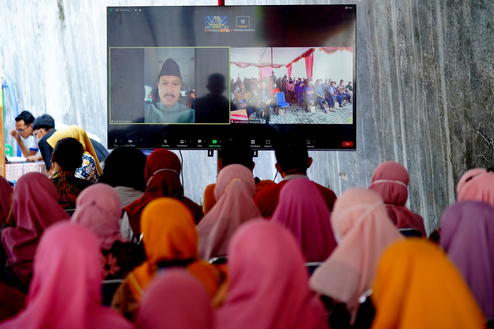 Bertemu Warga di Kelurahan Tawangrejo dan Sukosari, Wali Kota Sampaikan Pesan Jaga Ketentraman Selama Ramadan