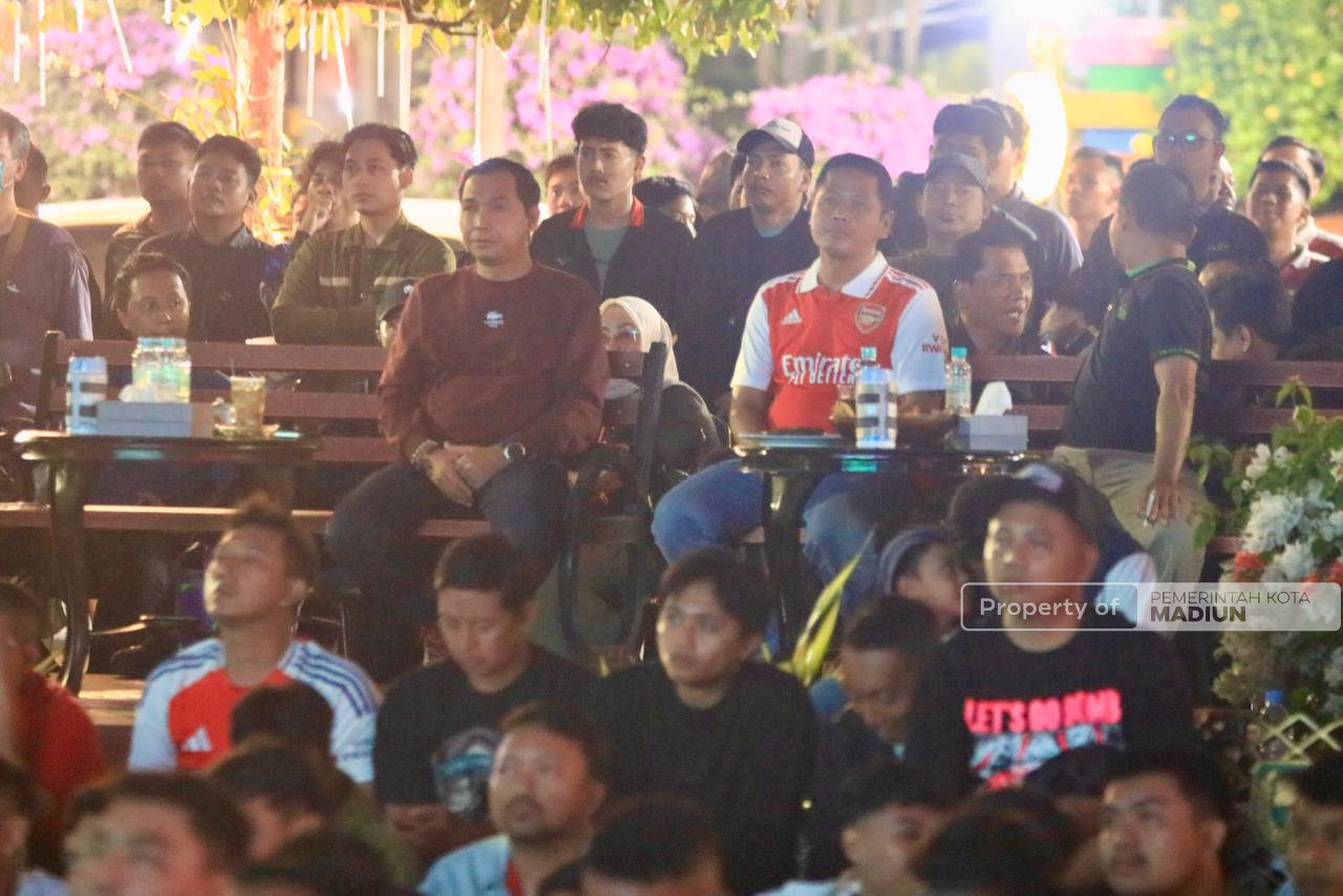 Nobar Final Liga Champions, Plt Wali Kota Turut Larut Bersama Masyarakat