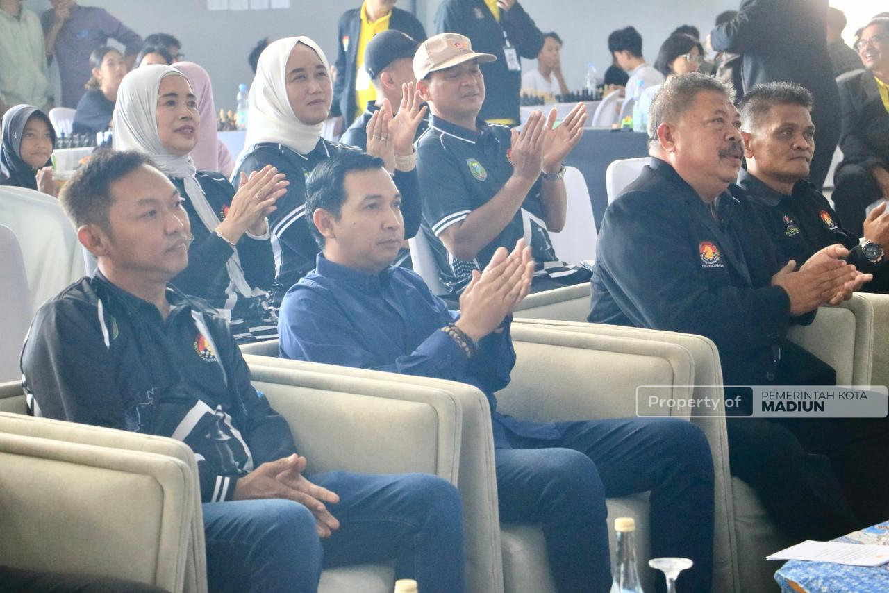 Buka Turnamen Catur dan Resmikan Pabrik Baru, Plt Wali Kota Madiun Harap Investasi dan Pembinaan Atlet Makin Berkembang