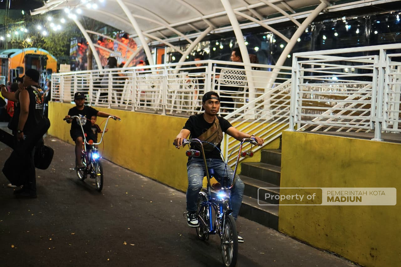 Saksikan Proclaro Rocktrain, Plt Wali Kota: Tahun Depan Bikin Event Besar Dibiayai Pemkot