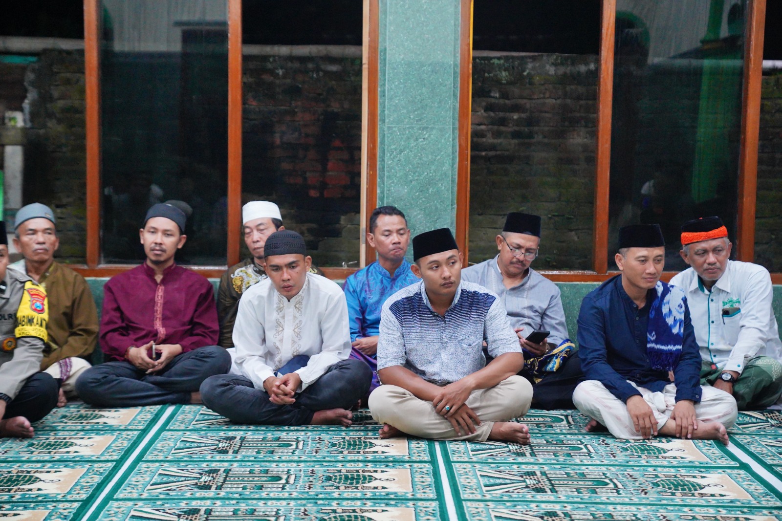Salat Isya dan Tarawih Safari Ramadan di Masjid Al Ifaqoh, Wali Kota Ajak Warga Tingkatkan Ibadah