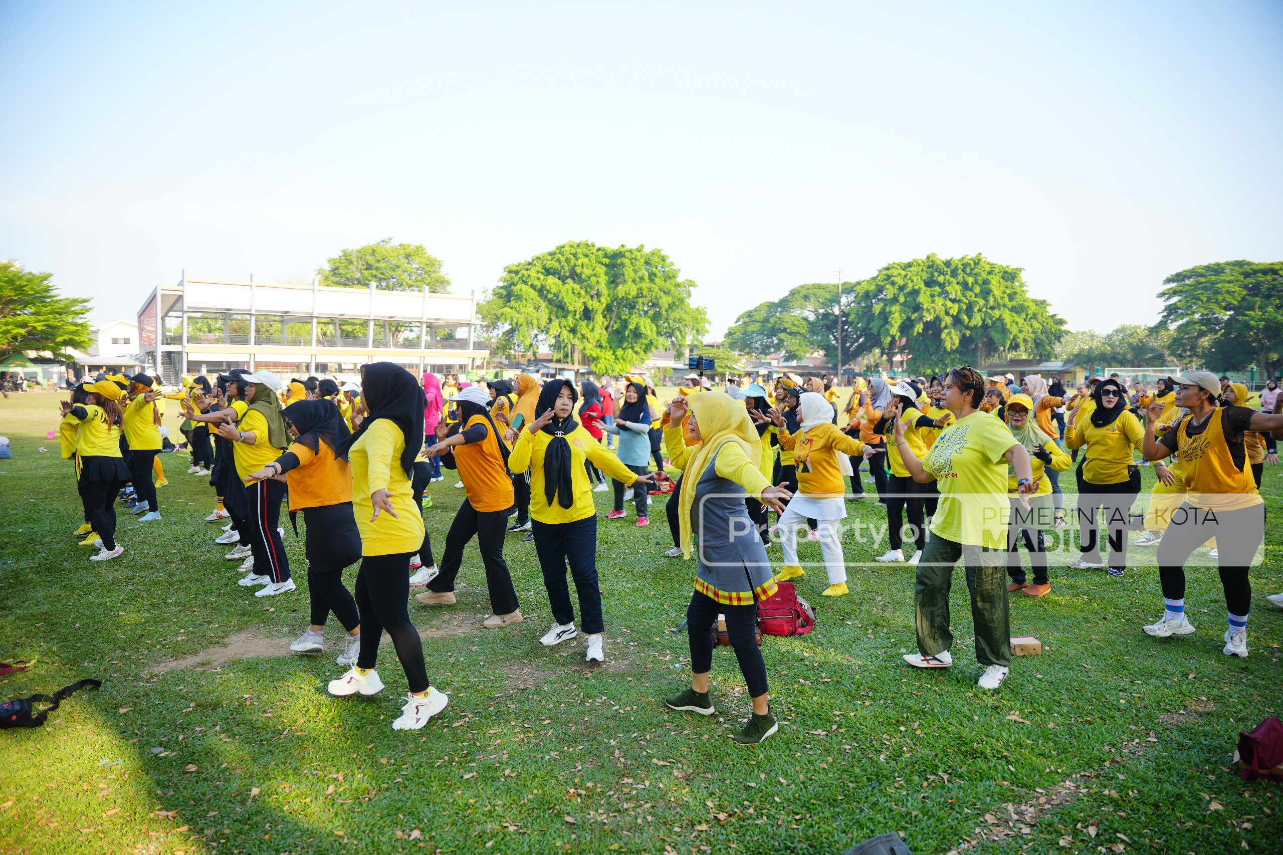 Wali Kota Madiun Hadiri Senam Bersama Peringatan HUT ke-11 Komunitas SAG