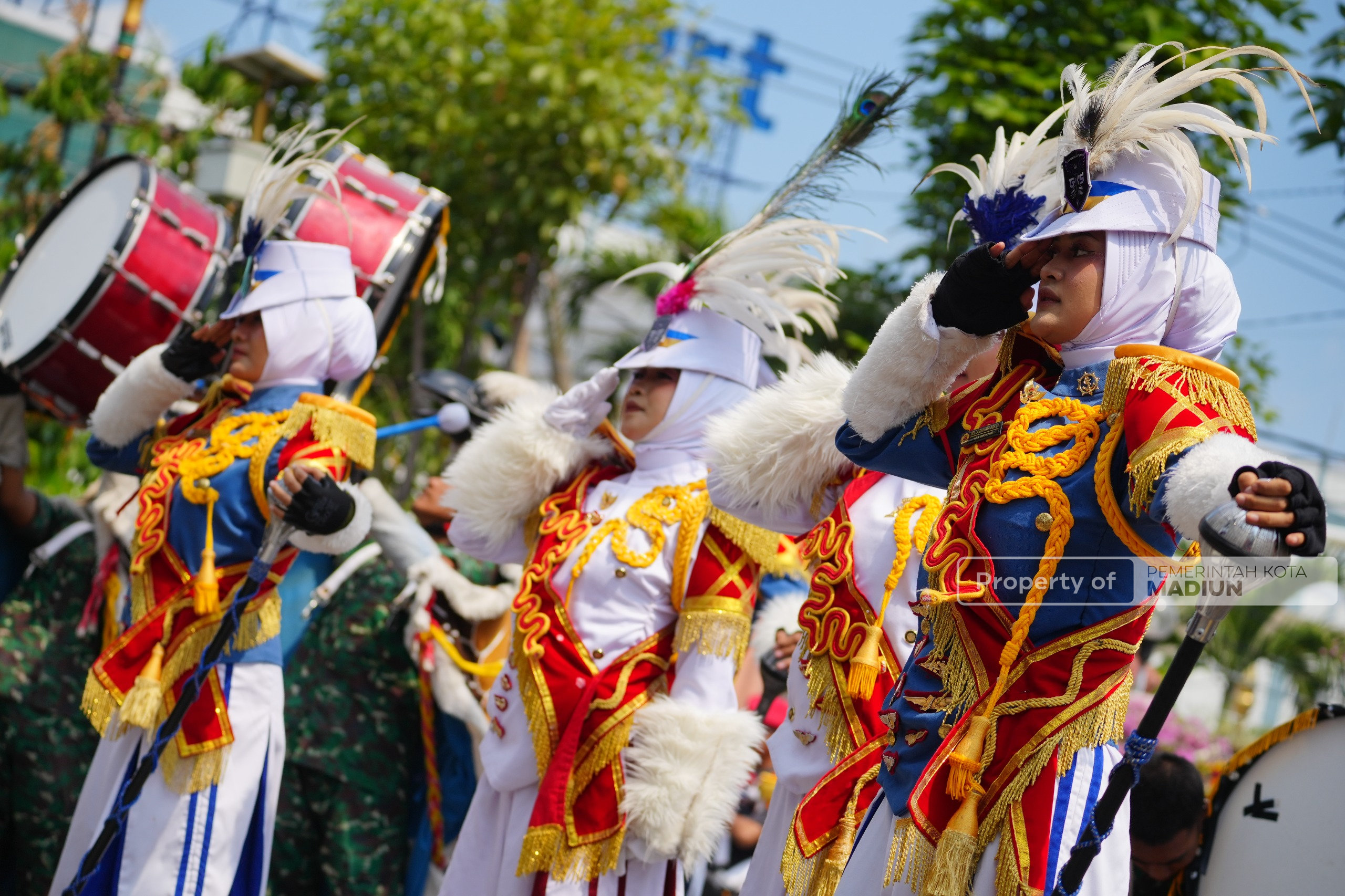 Parade Military Drumband Semarakkan HUT ke-108 Kota Madiun, Plt Wali Kota Harap Ekonomi Lokal Kian Bergeliat