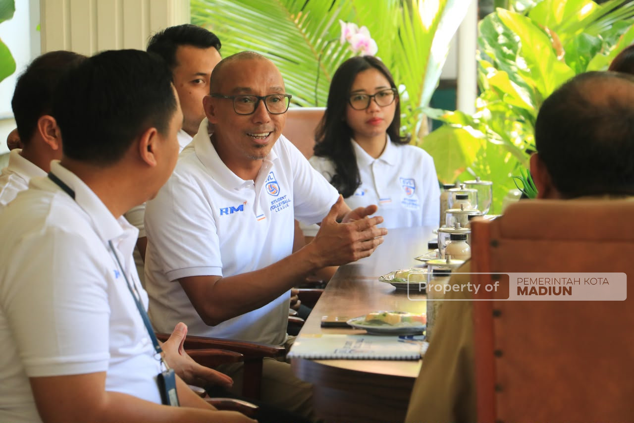 Terima Audiensi Tribun Jatim, Sekda Kota Madiun Dukung Pencarian Bibit Atlet Voli Berprestasi