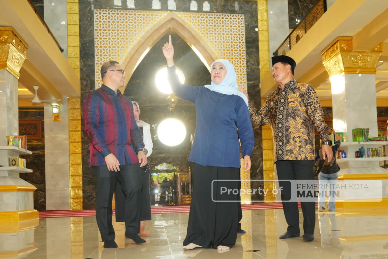 Gubernur Khofifah Resmikan Masjid Baitus Sholihin SMAN 3 Taruna Angkasa Madiun