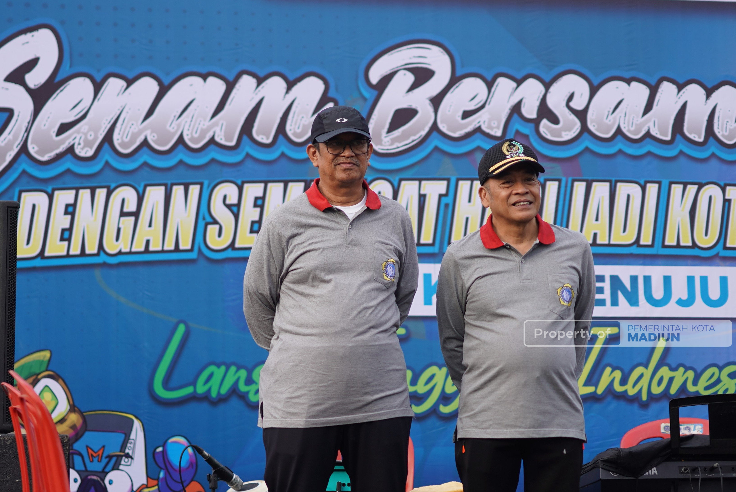 Plt Wali Kota Madiun Wujudkan Lansia Tangguh dan Tumbuh melalui Senam Bersama di Alun-Alun