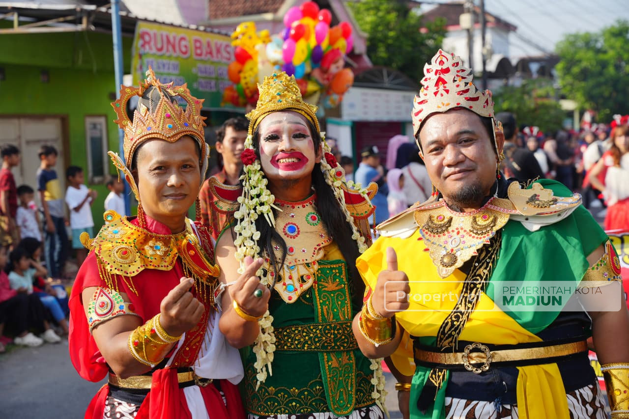 Wali Kota Madiun Hadiri Carnaval Kemerdekaan, Dorong Warga Tingkatkan Kreativitas dan Kesejahteraan