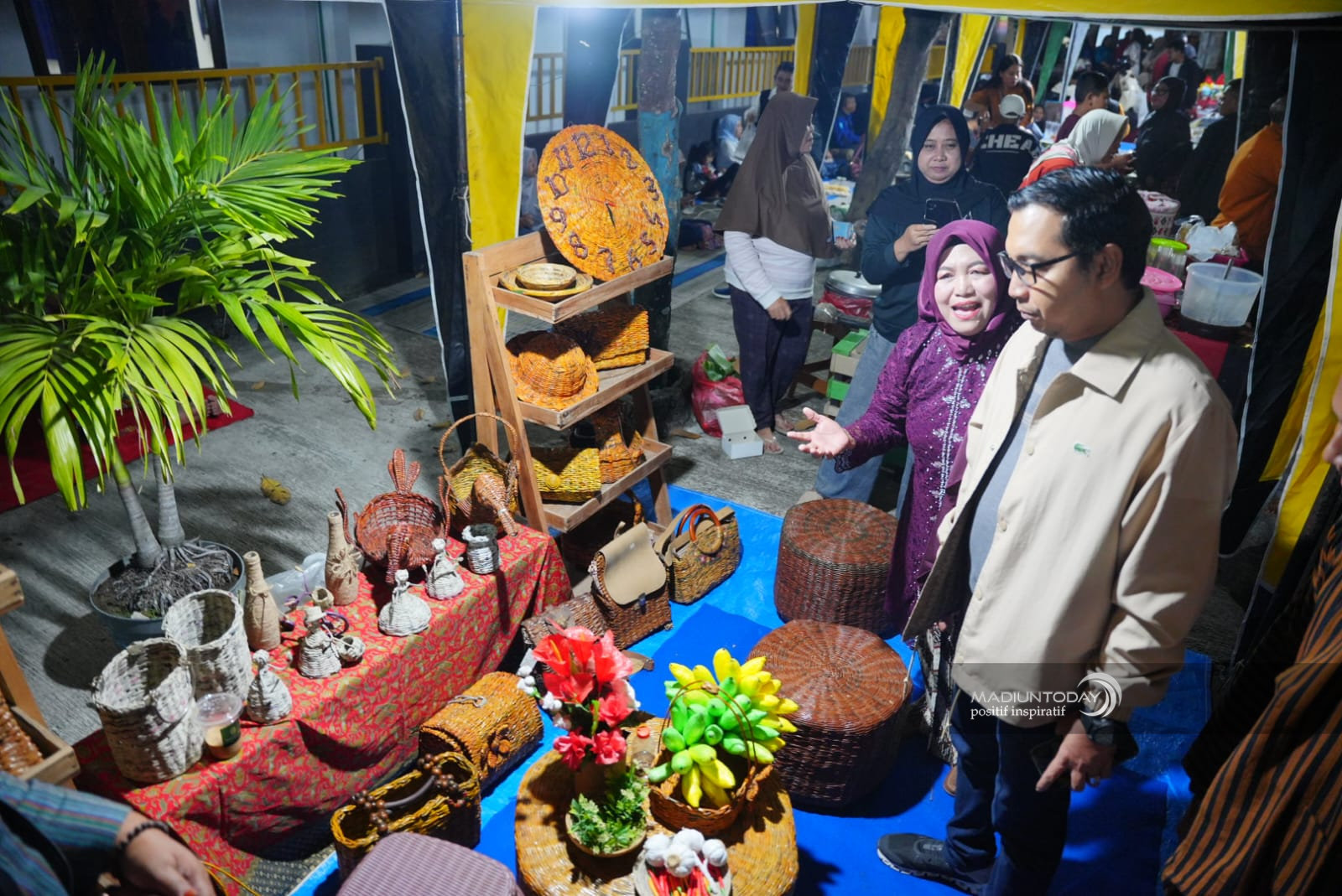 Bersih Desa Sogaten Jadi Panggung Budaya, Plt Wali Kota Dorong Pelestarian Budaya dan Penguatan Ekonomi Kelurahan