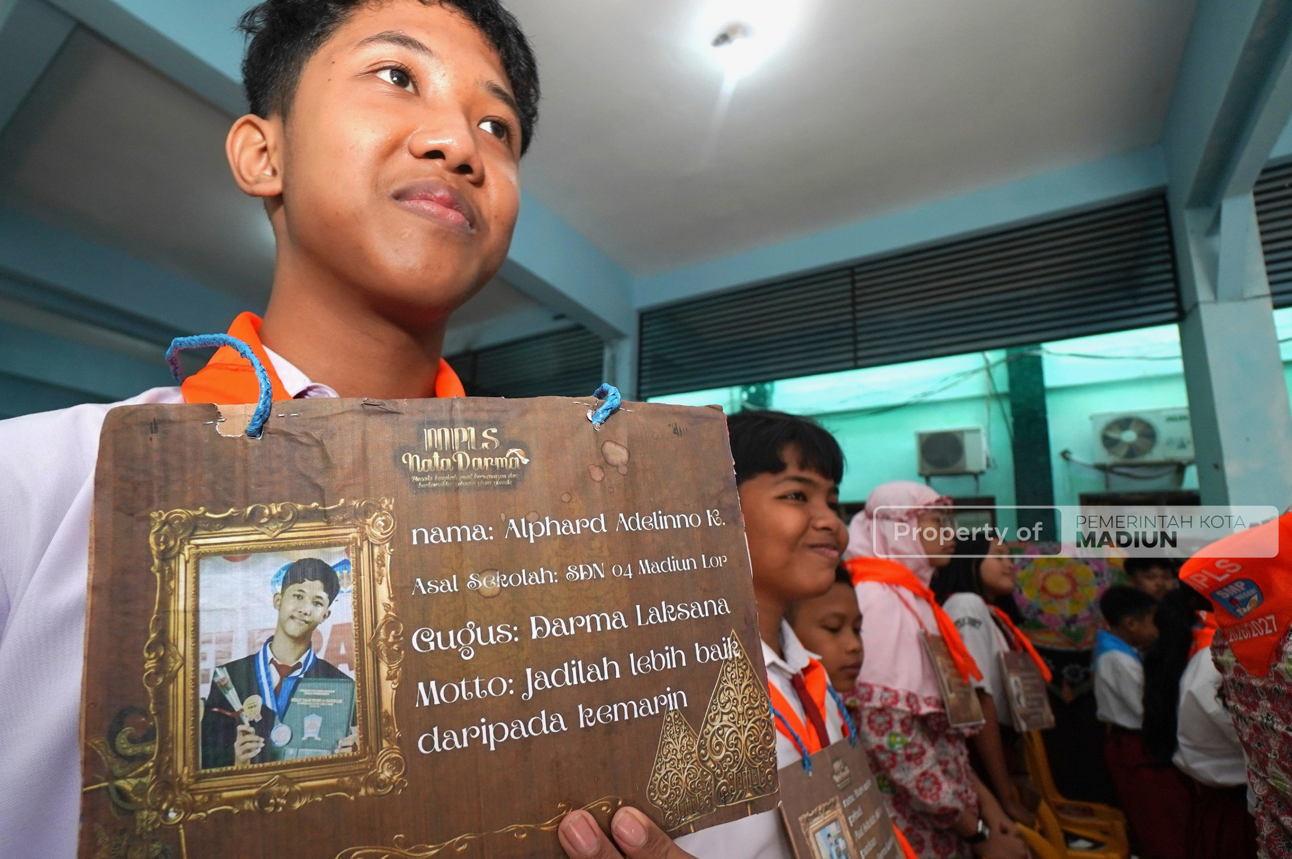 Tanamkan Nilai Antikorupsi dan Bijak Berteknologi, Plt Wali Kota Madiun Beri Motivasi Siswa Baru SMPN 2 Saat MPLS