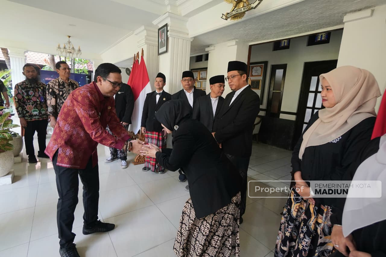Terima Audiensi Kementerian Haji dan Umrah, Plt Wali Kota Dorong Peningkatan Daya Saing UMKM Lokal Menuju Ekosistem Haji dan Umrah
