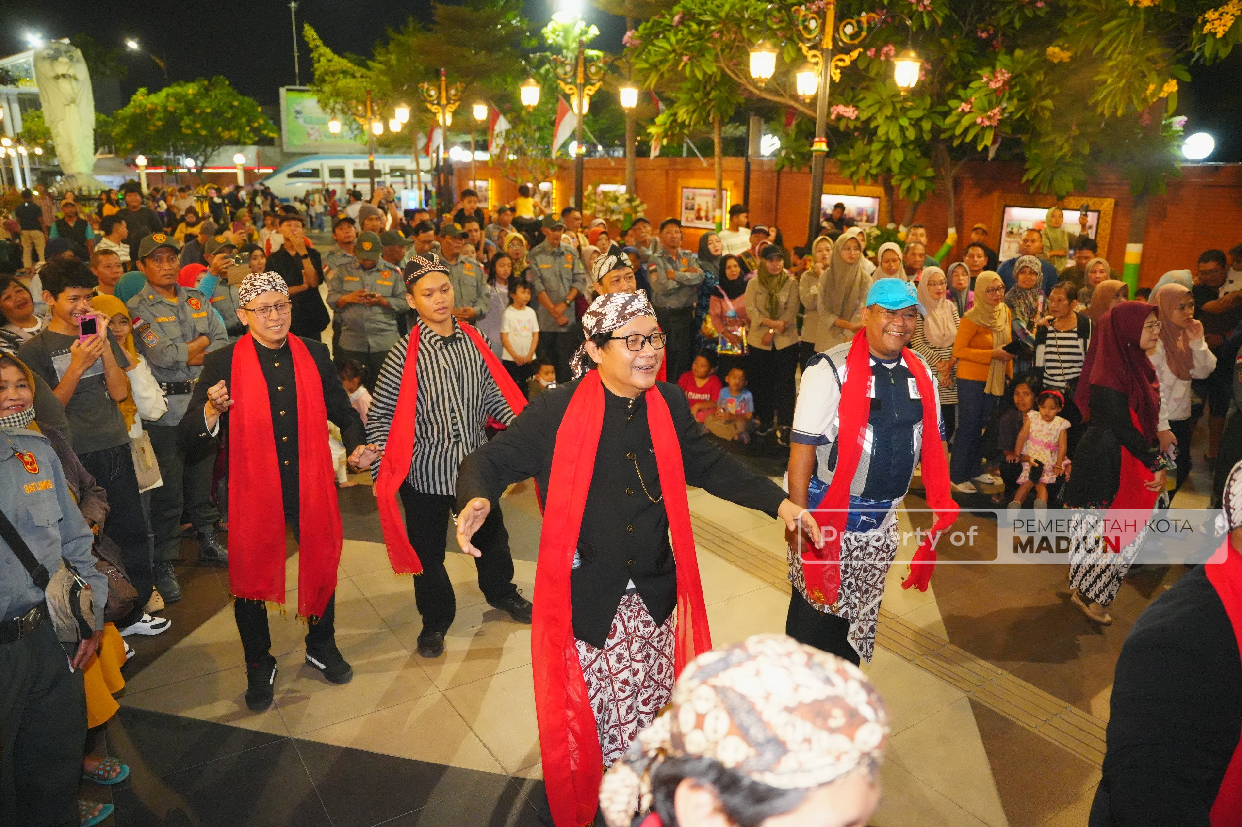 Madiun Menari Sukses Digelar, Plt Wali Kota: Kami Tidak Buat Acara, Kami Membangun Kebanggaan Warga