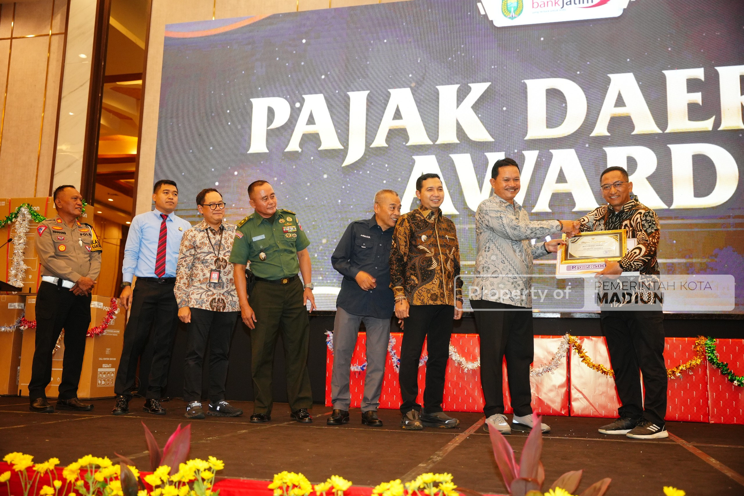 Pajak Daerah Award 2025, Ajang Apresiasi dan Launching Kado Pajak 2026