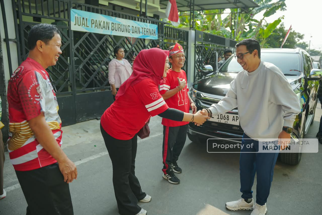 Wujudkan Zero Waste 2027, Plt Wali Kota Resmikan Bank Sampah GEMES 17