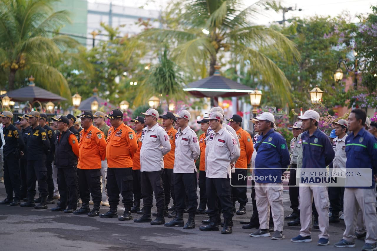 Gelar Apel Pengamanan, Wali Kota Madiun Imbau Personel Jaga Kondusivitas