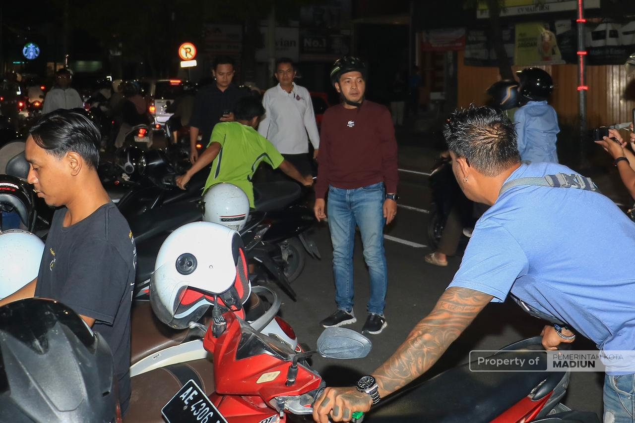 Gowes Pantau Fasum Jelang Lebaran, Plt Wali Kota Madiun Tekankan Perbaikan Cepat