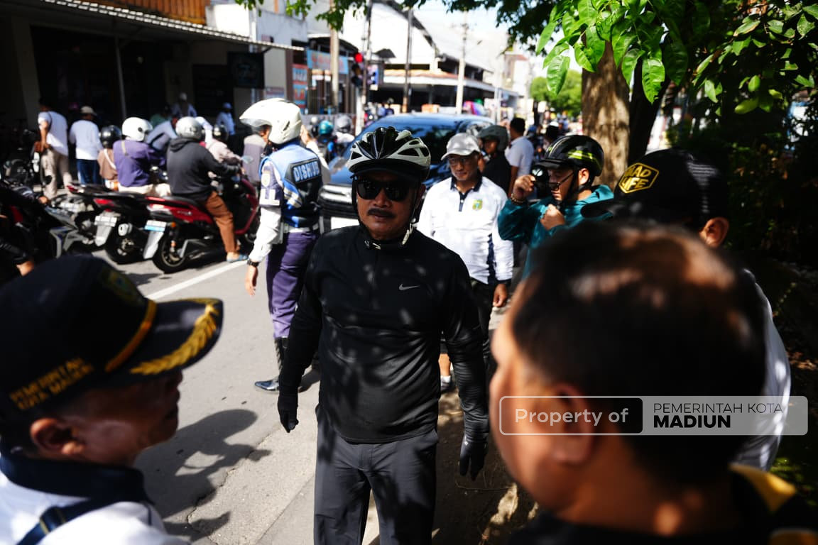 Gowes Pagi, Dr. Maidi Keliling Kota Lakukan Inspeksi