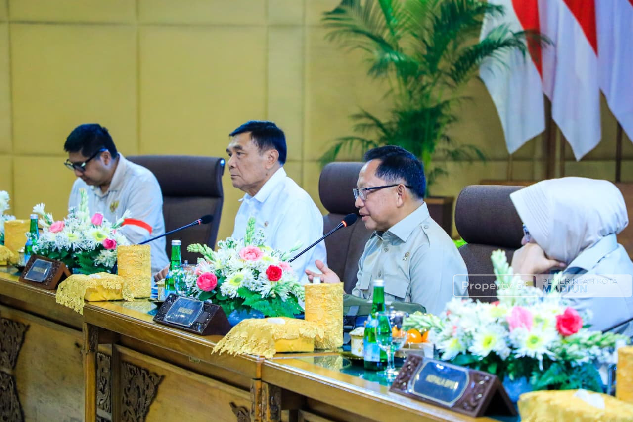 Ikuti Dialog Bersama Menko Polkam dan Mendagri, Plt Wali Kota: Kota Madiun Siap Mengikuti Semua Arahan