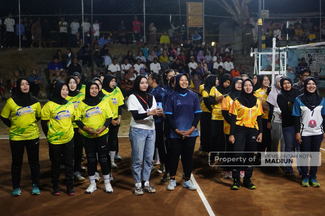 Buka Turnamen Bola Voli Putri Gajah Cup 2026, Plt Wali Kota Bakal Lengkapi Fasilitas Lapangan