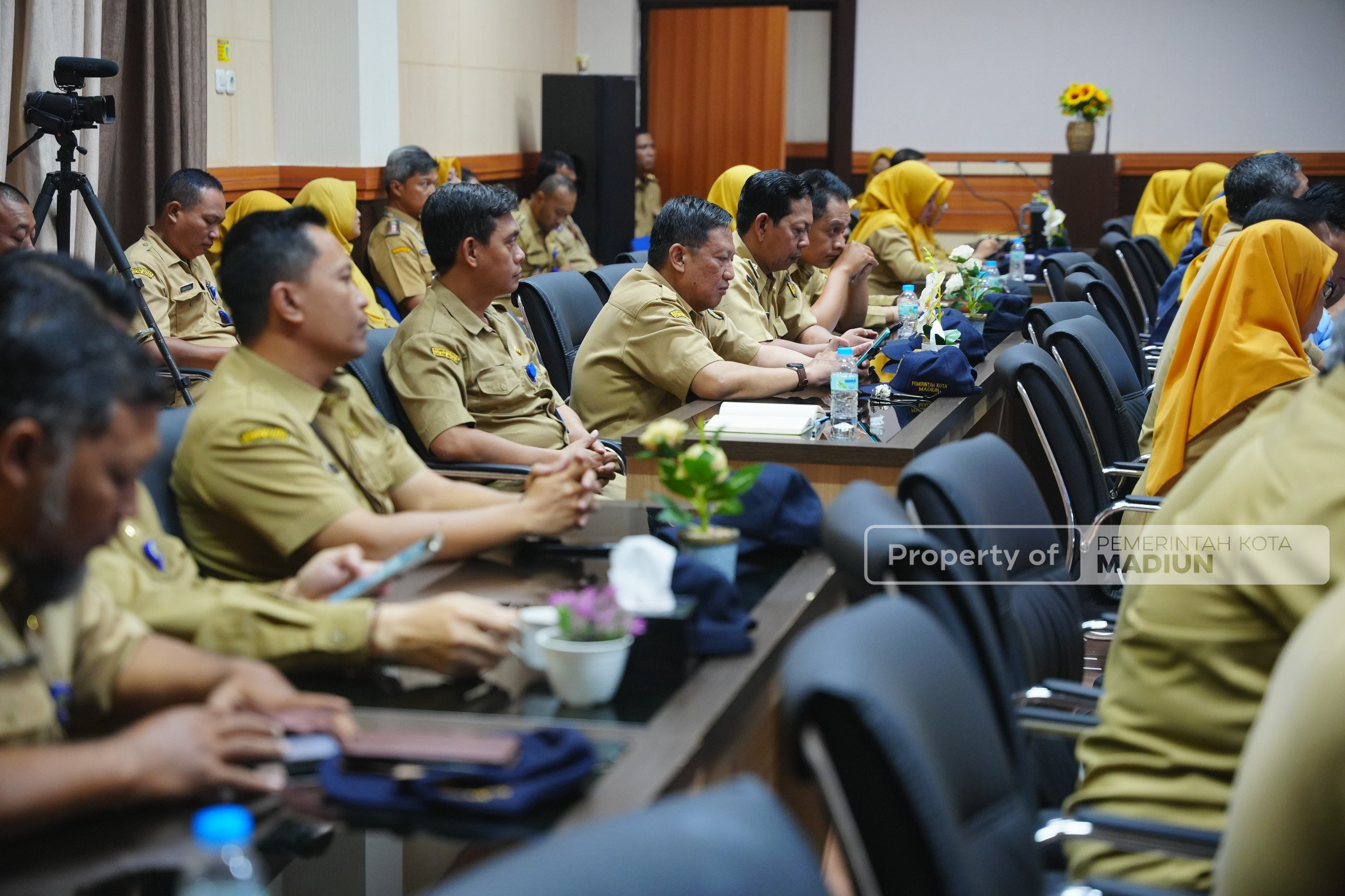 Rapat Dinas Pejabat, Plt Wali Kota Madiun Tekankan Penyelesaian Masalah di Lapangan