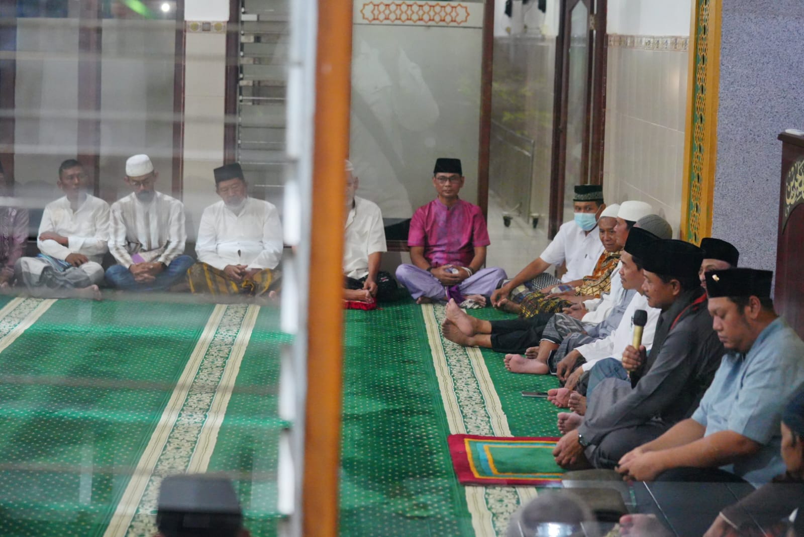 Tarawih Di Masjid Al Muhajirin, Wali Kota Ajak Warga Tingkatkan Ibadah Sebelum Ramadan Berakhir
