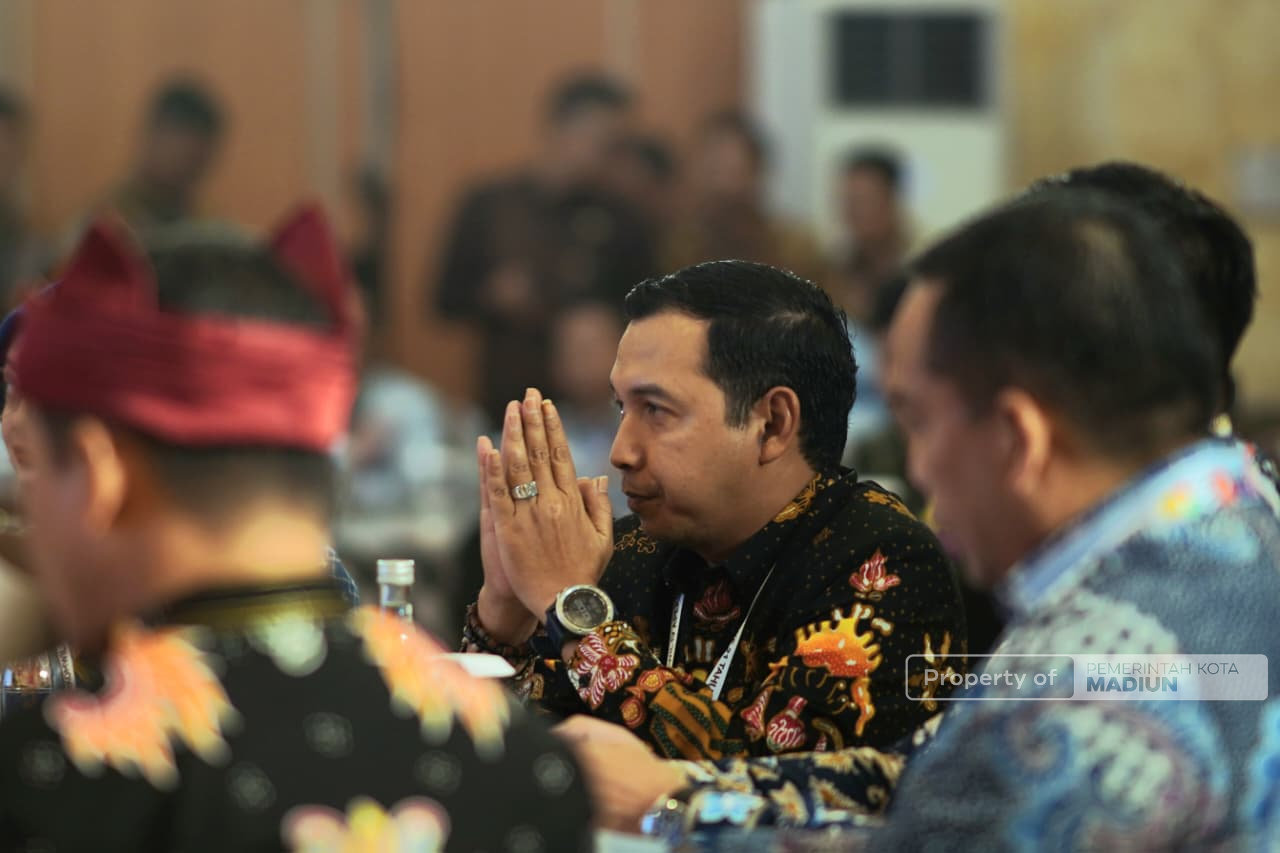 Bahas Isu Strategis Daerah di Raker Komwil IV APEKSI Ke-21, Plt Wali Kota Madiun Dorong Penguatan Sinergi Pusat dan Daerah