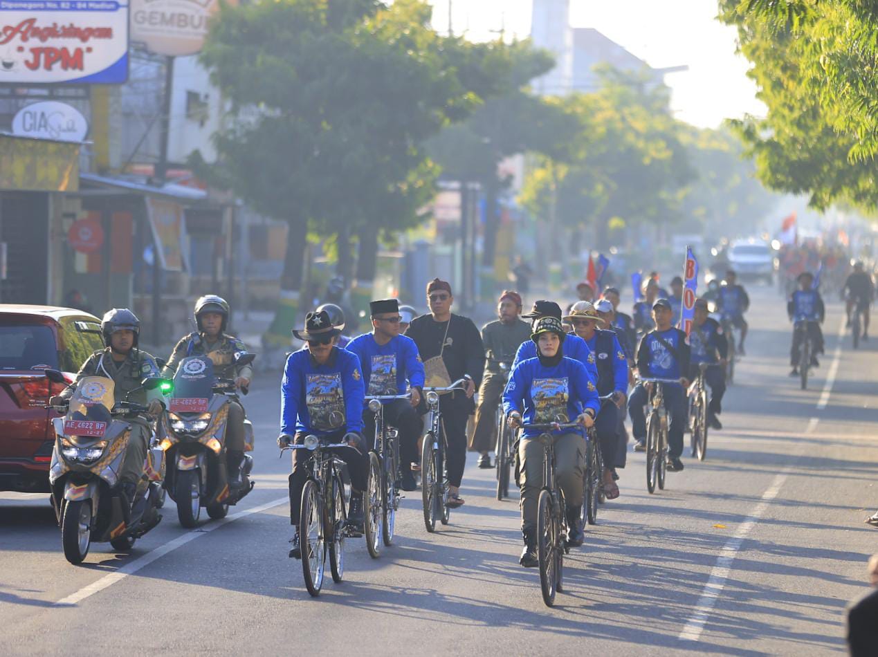 Ramaikan Event Madiun Tempo Doeloe 2023, Wali Kota Ngontel Bersama KOSTI