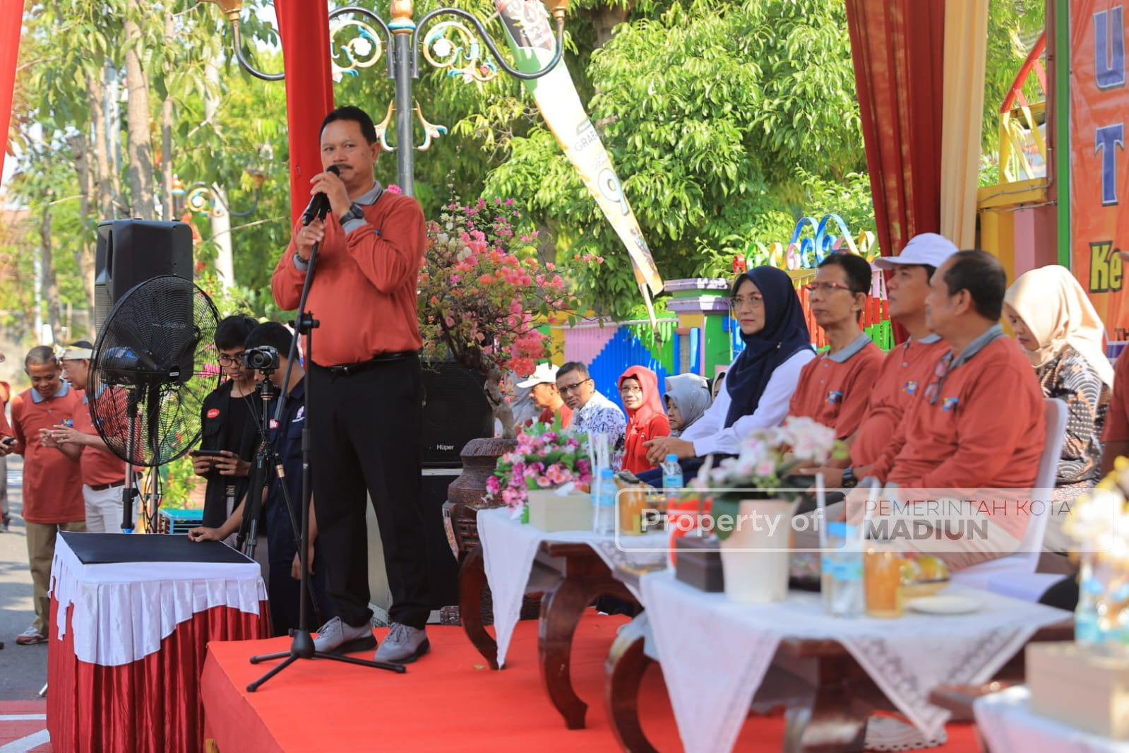 Wali Kota Madiun Apresiasi Pawai SMPN 1, Dorong Tampil di Ajang Apeksi Bali 2026