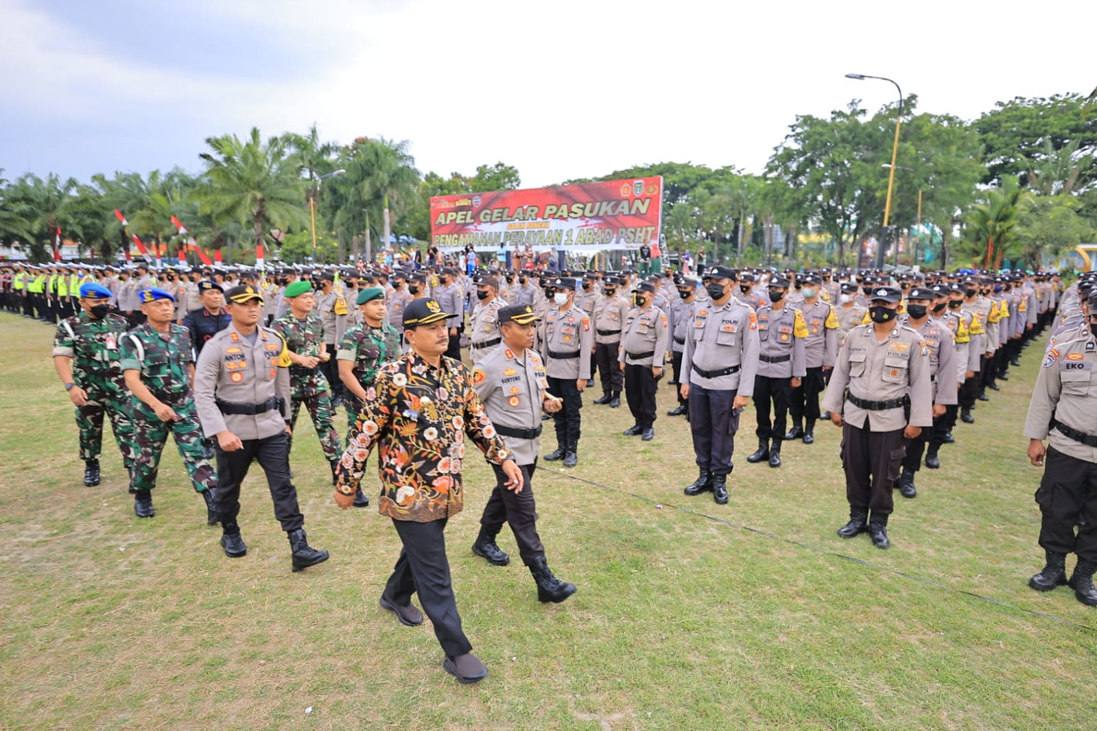 Jelang Perayaan Puncak 1 Abad PSHT, Wali Kota Pimpin Apel Gelar Pasukan