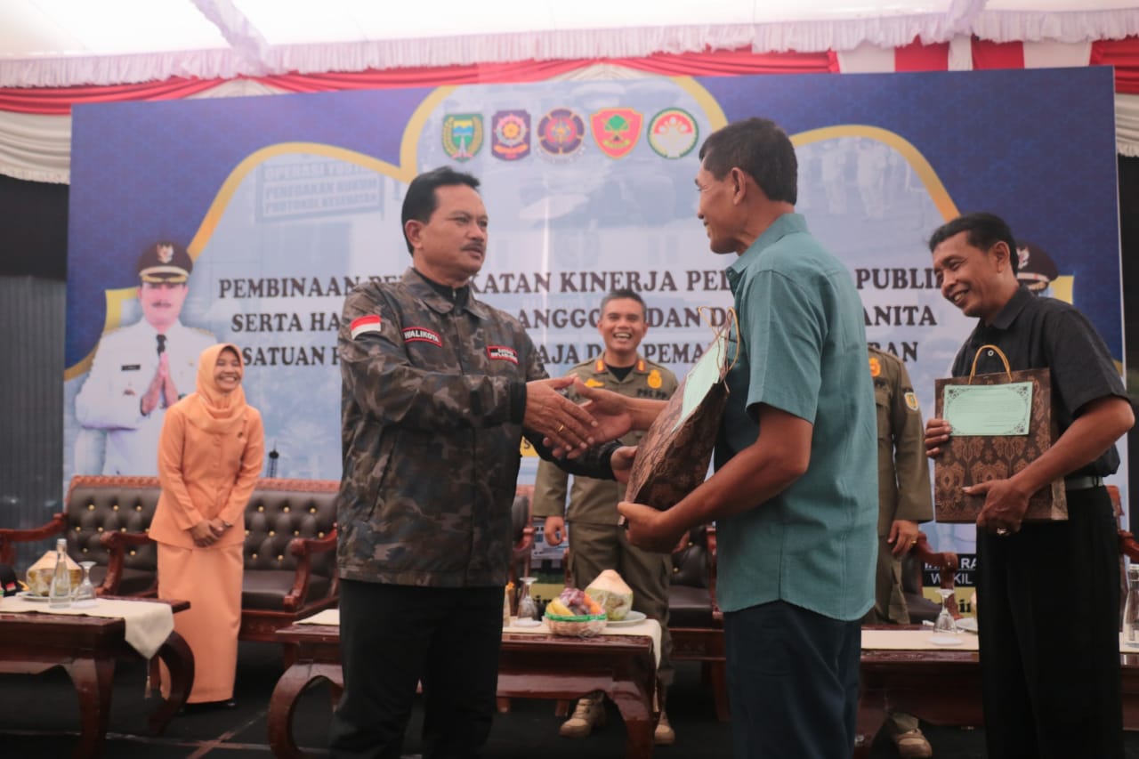 Gelar Pembinaan Peningkatan Kinerja Pelayanan Publik, Wali Kota Harap Satpol PP dan Damkar Optimal Berikan Pelayanan
