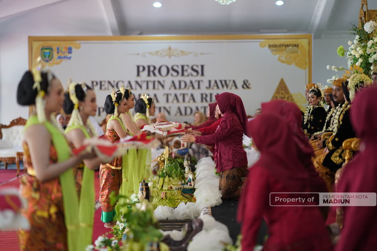 Lestarikan Warisan Budaya, Pemkot Madiun Hadirkan Prosesi Akad Nikah dan Lomba Tata Rias Pengantin Adat dalam Rangka HUT ke-108