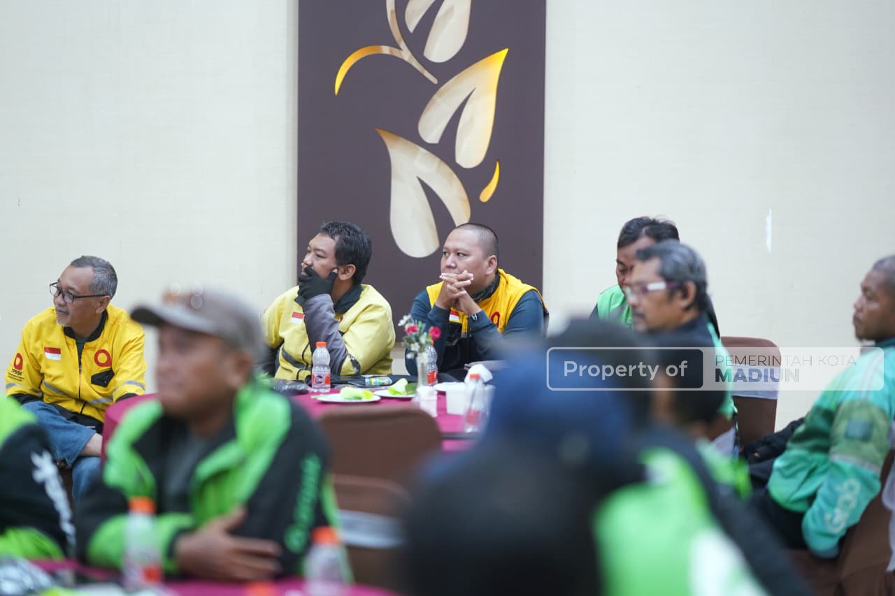 Sosialisasi Peraturan Pengawas BKC Ilegal, Wali Kota Madiun Tekankan Peran Ojek Online dalam Pemberantasan Rokok Ilegal