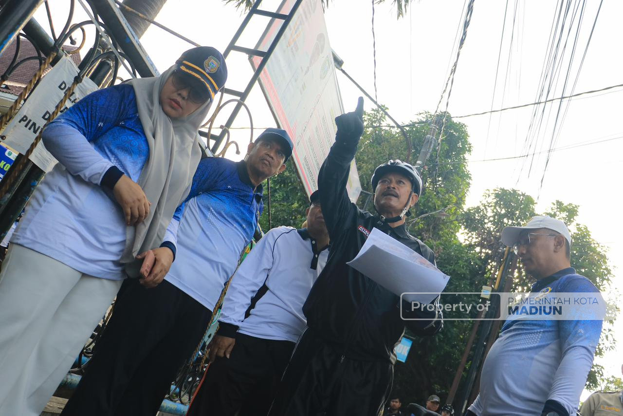 Gowes Lapangan, Wali Kota Madiun Tinjau Renovasi Kecamatan Taman dan Pembangunan Kampung Jepang