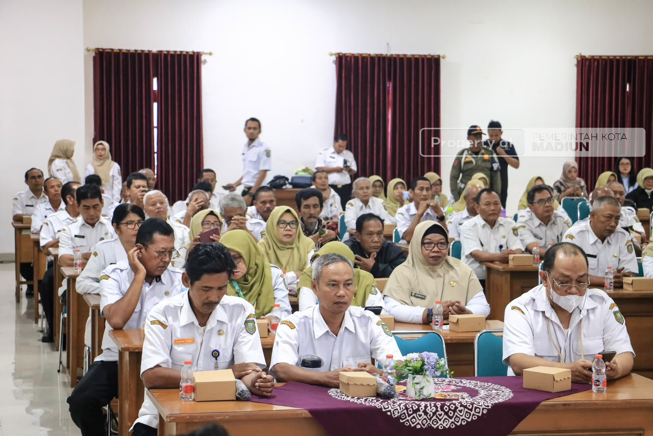 Bekali ASN Jelang Purna Tugas, Plt Wali Kota Madiun: Pengabdian Tidak Berakhir Saat Pensiun
