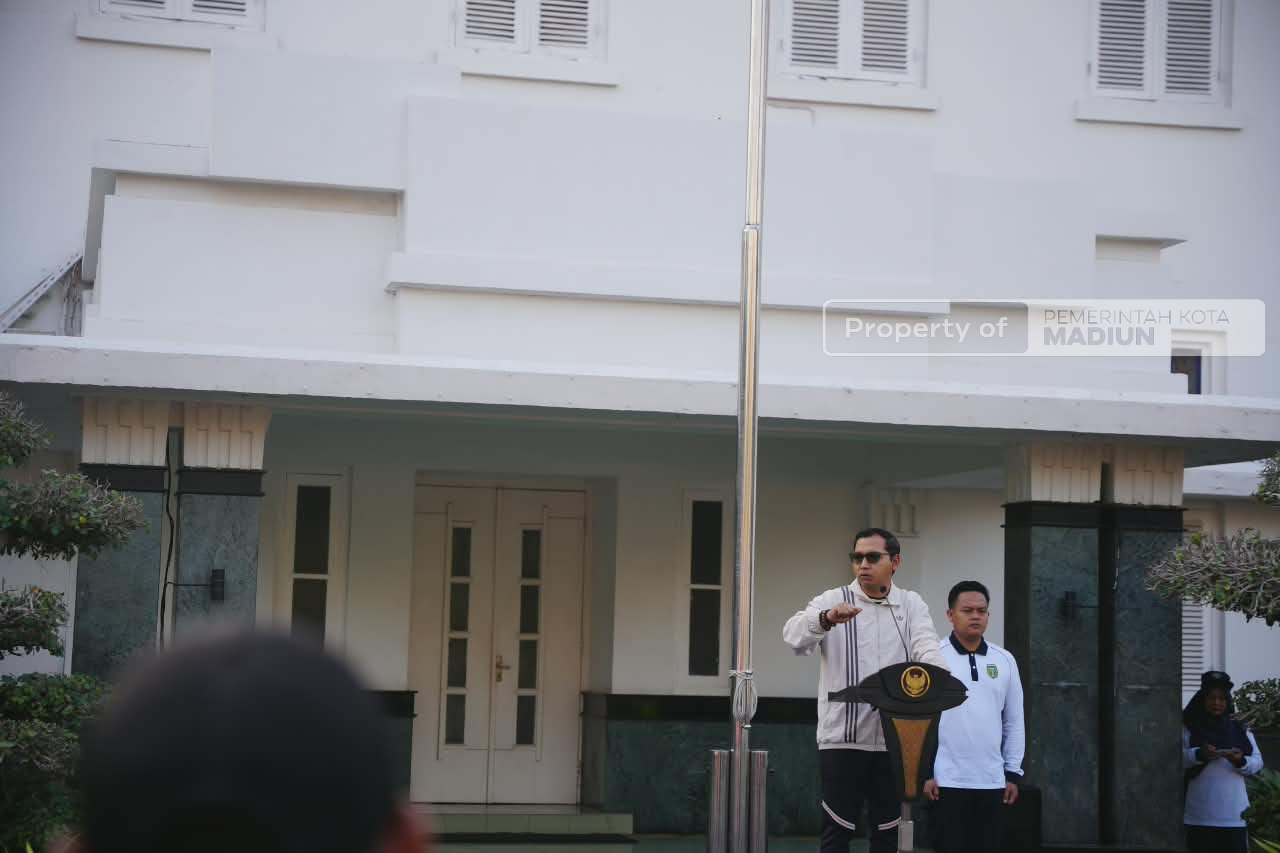 Pimpin Apel Gerakan Jumat Bersih, Plt Wali Kota Tekankan Kebersihan Kota