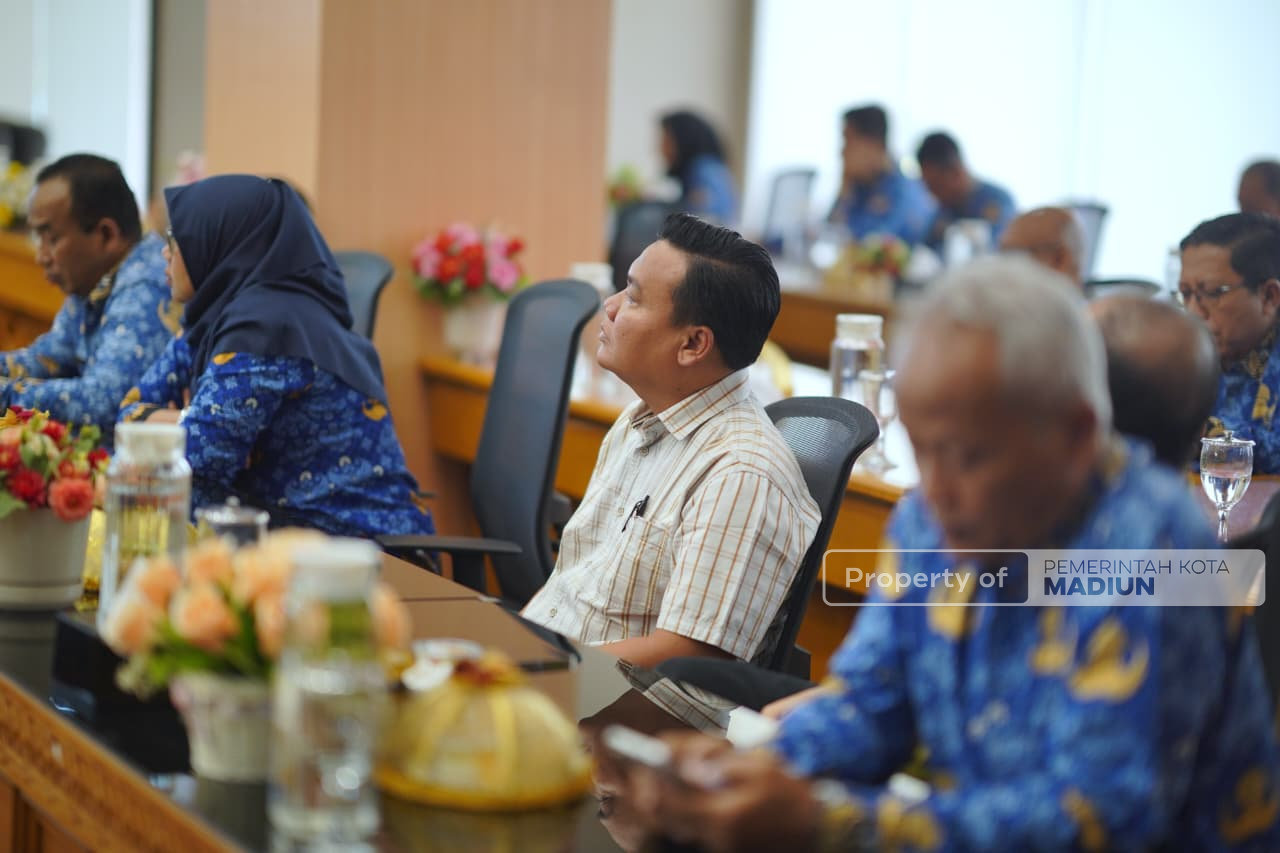 Jawab Pandangan Fraksi-Fraksi DPRD, Plt Wali Kota Tegaskan Komitmen Perkuat Tata Kelola Keuangan Daerah