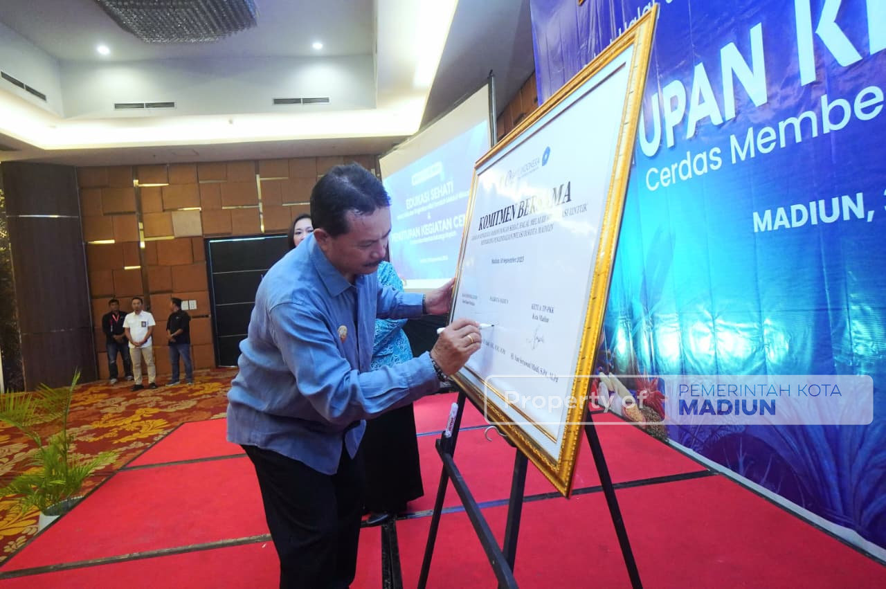Penutupan Program CEMARA dan Beri Edukasi SEHATI, Wali Kota Tekankan Pentingnya Literasi Keuangan