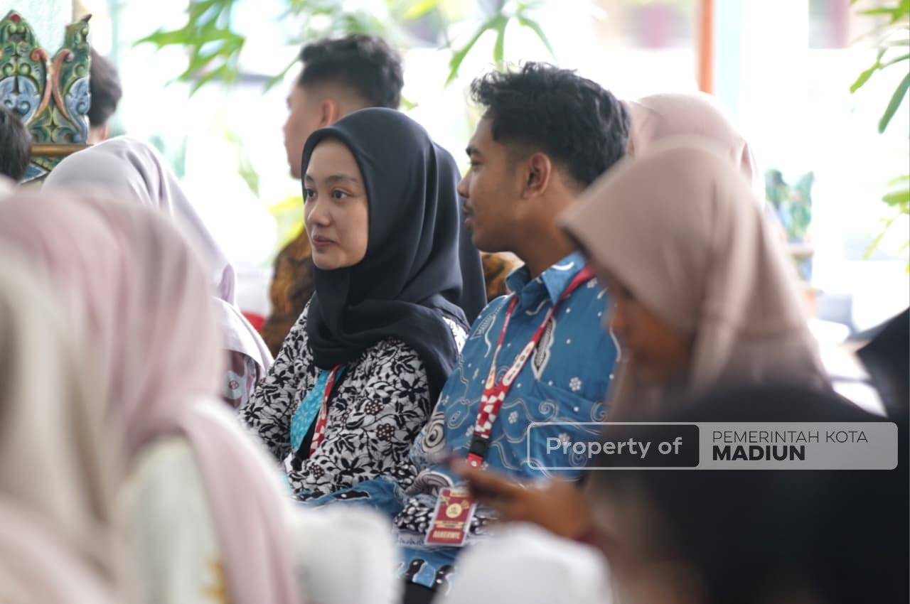 Hadiri Rakerwil BEM-SI Jawa Timur, Wagub Emil: Pemerintah Selalu Terbuka Mendengarkan Suara Mahasiswa